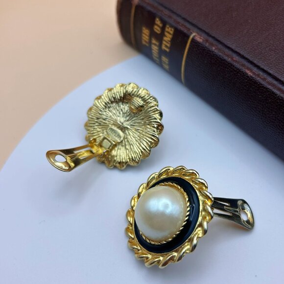 Vintage Park Lane Clip-On Earrings, Faux Pearl with Black Enamel - Picture 7 of 8
